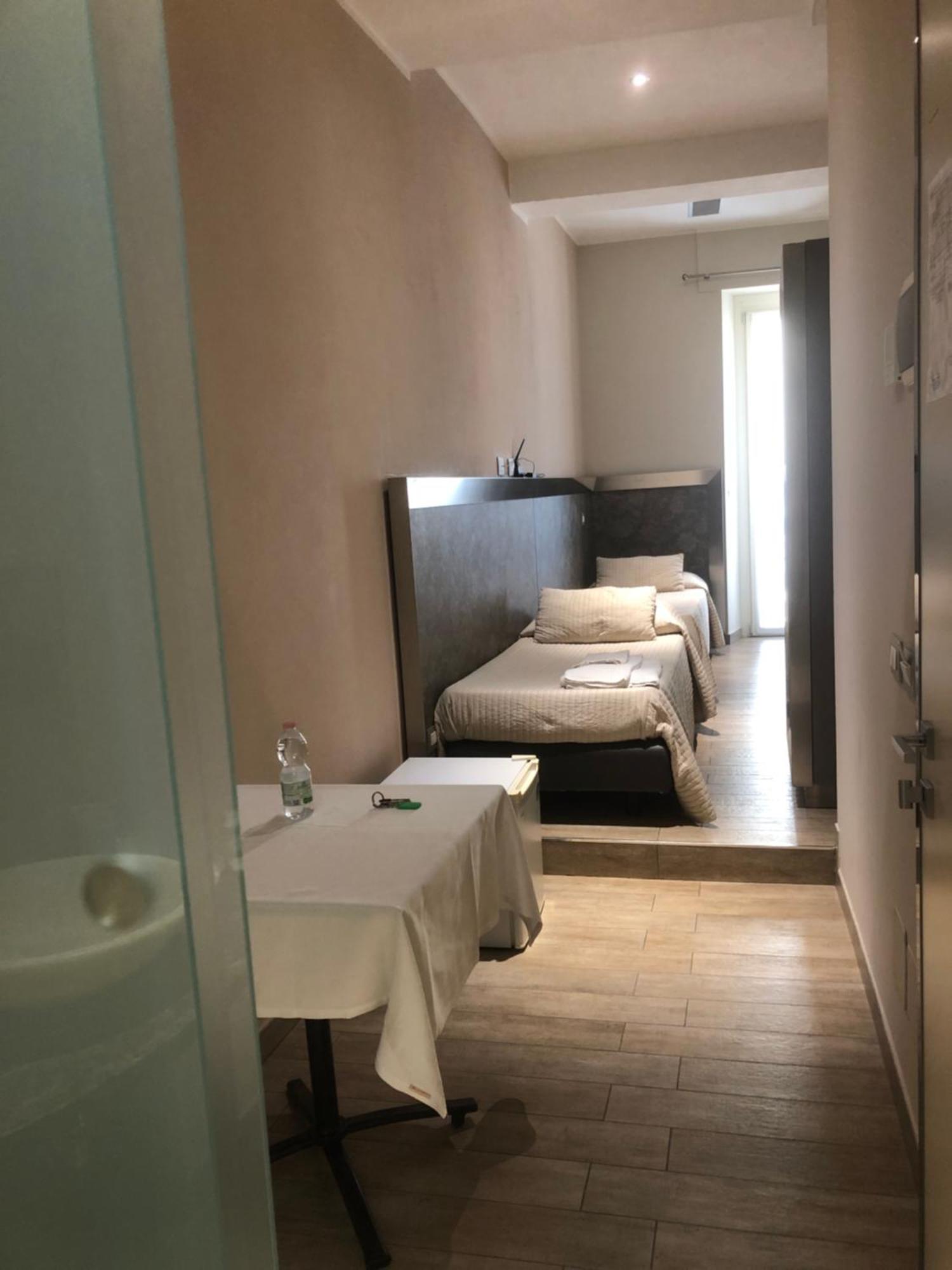クレモナ Residenza Solferinoアパートホテル エクステリア 写真