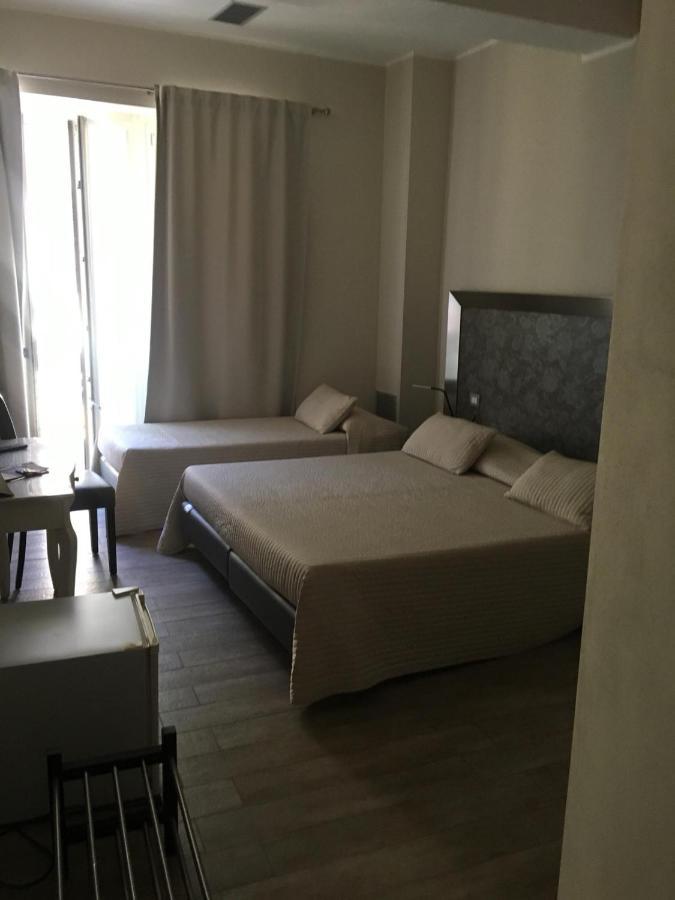 クレモナ Residenza Solferinoアパートホテル エクステリア 写真