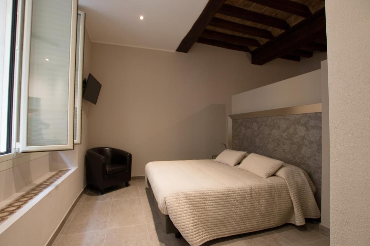 クレモナ Residenza Solferinoアパートホテル エクステリア 写真