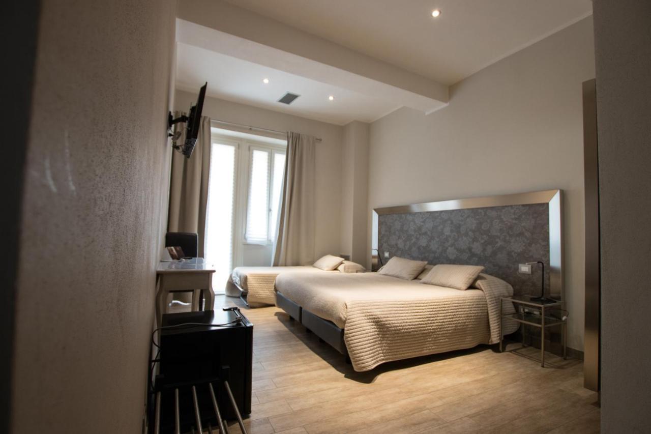 クレモナ Residenza Solferinoアパートホテル エクステリア 写真