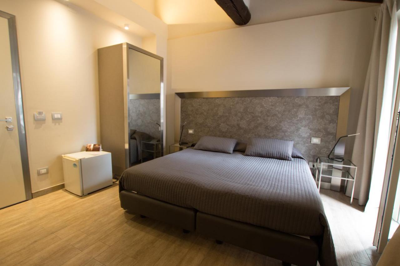 クレモナ Residenza Solferinoアパートホテル エクステリア 写真